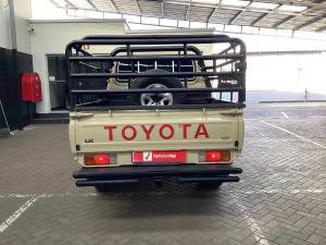 Toyota Land Cruiser 79 4.5D-4D V8 double cab LX - Image 5