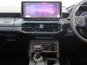 Toyota Hilux 2.8GD-6 double cab Raider 4x4 - Image 15