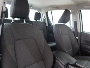 Toyota Hilux 2.8GD-6 double cab Raider 4x4 - Image 17