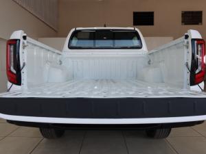 Toyota Hilux 2.8GD-6 double cab Raider 4x4 - Image 20