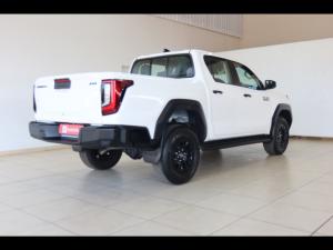 Toyota Hilux 2.8GD-6 double cab Raider 4x4 - Image 2