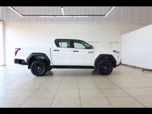 Toyota Hilux 2.8GD-6 double cab Raider 4x4 - Image 3