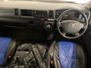 Toyota Hiace 2.7 Ses-fikile 16-seater - Image 6