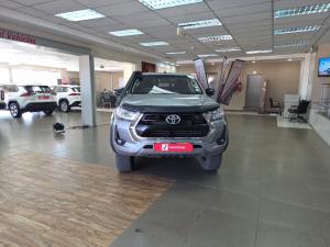 Toyota Hilux 2.4GD-6 Xtra cab Raider manual - Image 4