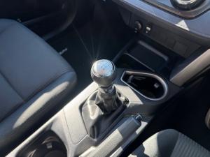 Toyota RAV4 2.0 GX - Image 13