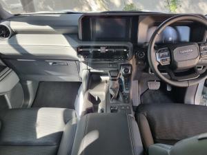Toyota Prado TX 2.8GD automatic - Image 6