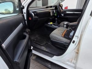 Toyota Hilux 2.8 GD-6 Raider 4X4D/C - Image 4