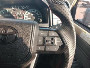 Toyota Land Cruiser 79 2.8 GD-6D/C automatic - Image 10