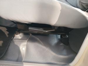 Toyota Land Cruiser 79 2.8 GD-6D/C automatic - Image 15