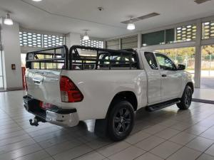 Toyota Hilux 2.4 GD-6 RB RaiderE/CAB - Image 2