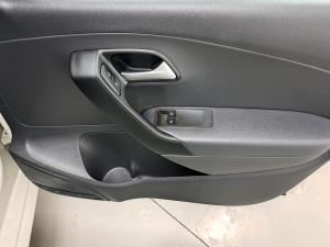 Volkswagen Polo Vivo 1.6 Life TIP - Image 13