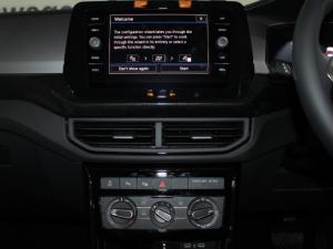 Volkswagen T-CROSS 1.0 TSI Life DSG - Image 11