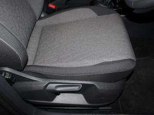 Volkswagen T-CROSS 1.0 TSI Life DSG - Image 17