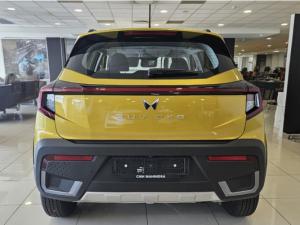 Mahindra XUV 3XO 1.2T AX5 manual - Image 5