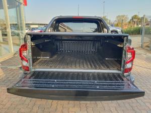Nissan Navara 2.5DDTi double cab Stealth - Image 4