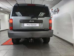 Jeep Cherokee 3.7L Limited - Image 4