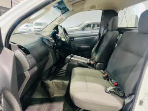 Isuzu D-Max Gen 6 250C single cab - Image 7