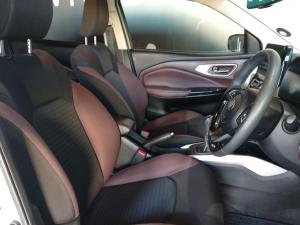 Toyota Starlet Cross 1.5 XR manual - Image 11