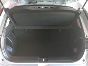 Toyota Starlet Cross 1.5 XR manual - Image 6