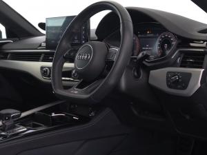Audi A4 40TFSI S line - Image 21