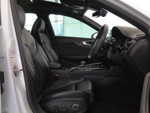 Audi S4 TFSI quattro - Image 21
