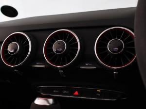 Audi TT TT RS roadster quattro - Image 26