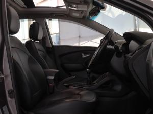 Hyundai ix35 2.0CRDi Elite - Image 16
