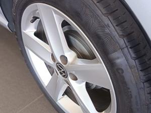 Volkswagen Polo Vivo hatch 1.4 Comfortline - Image 12