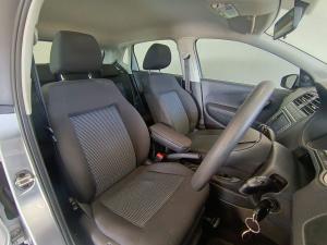Volkswagen Polo Vivo hatch 1.4 Comfortline - Image 15