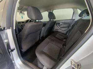 Volkswagen Polo Vivo hatch 1.4 Comfortline - Image 29
