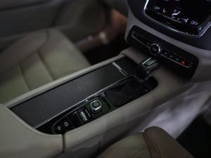 Volvo XC90 T5 AWD Inscription - Image 10