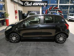 Toyota Yaris T3 Spirit automatic 5-Door - Image 5