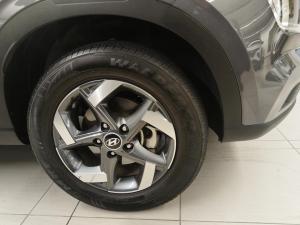 Hyundai Venue 1.0T Fluid auto - Image 10