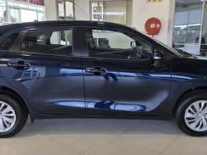 Suzuki Baleno 1.5 GL auto - Image 2