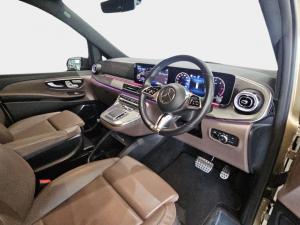 Mercedes-Benz V-Class V300d Exclusive - Image 11