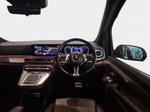 Mercedes-Benz V-Class V300d Exclusive - Image 12