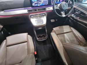 Mercedes-Benz V-Class V300d Exclusive - Image 18