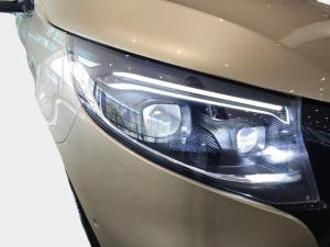 Mercedes-Benz V-Class V300d Exclusive - Image 19