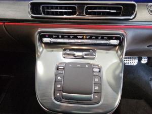 Mercedes-Benz V-Class V300d Exclusive - Image 24