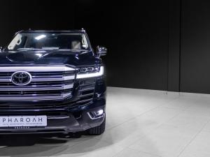 Toyota Land Cruiser 300 3.5T ZX - Image 10