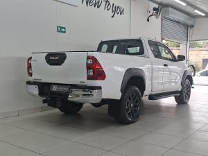 Toyota Hilux 2.8GD-6 Xtra cab 4x4 Legend manual - Image 2