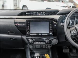 Toyota Hilux 2.8GD-6 48V double cab Raider - Image 10