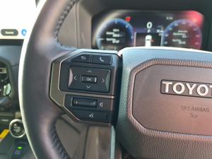 Toyota Land Cruiser Prado 2.8GD VX-R - Image 9