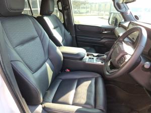 Toyota Land Cruiser Prado 2.8GD VX-R - Image 16