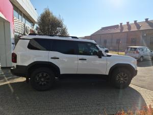 Toyota Land Cruiser Prado 2.8GD VX-R - Image 3