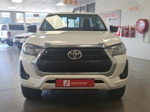 Toyota Hilux 2.4GD-6 single cab 4x4 Raider manual - Image 4
