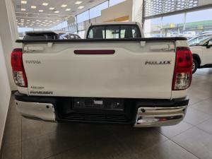 Toyota Hilux 2.4GD-6 single cab Raider manual - Image 5