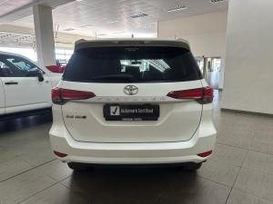 Toyota Fortuner 2.4GD-6 manual - Image 5
