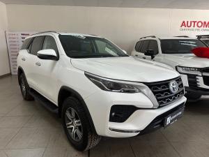 Toyota Fortuner 2.4GD-6 manual - Image 1