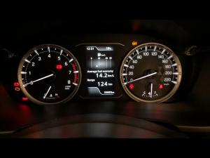Toyota Urban Cruiser 1.5 XR manual - Image 9